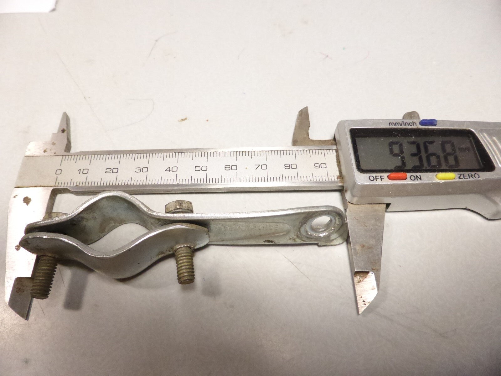 vintage 1 attache support de dynamo phare cibié soubitez de velo Made in France