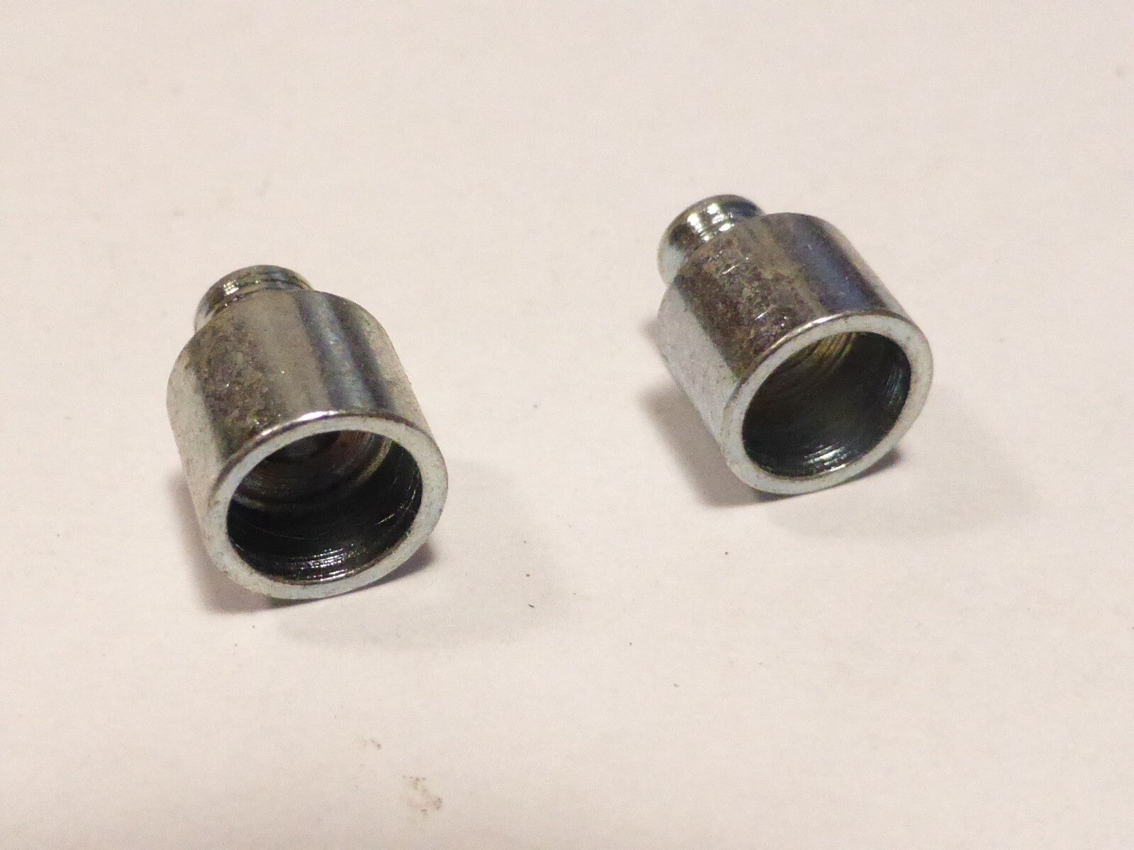✨ 2 NOS Neuf Vintage  Embouts de gaine Butées d’arrêt velo vintage Ancien stock✨