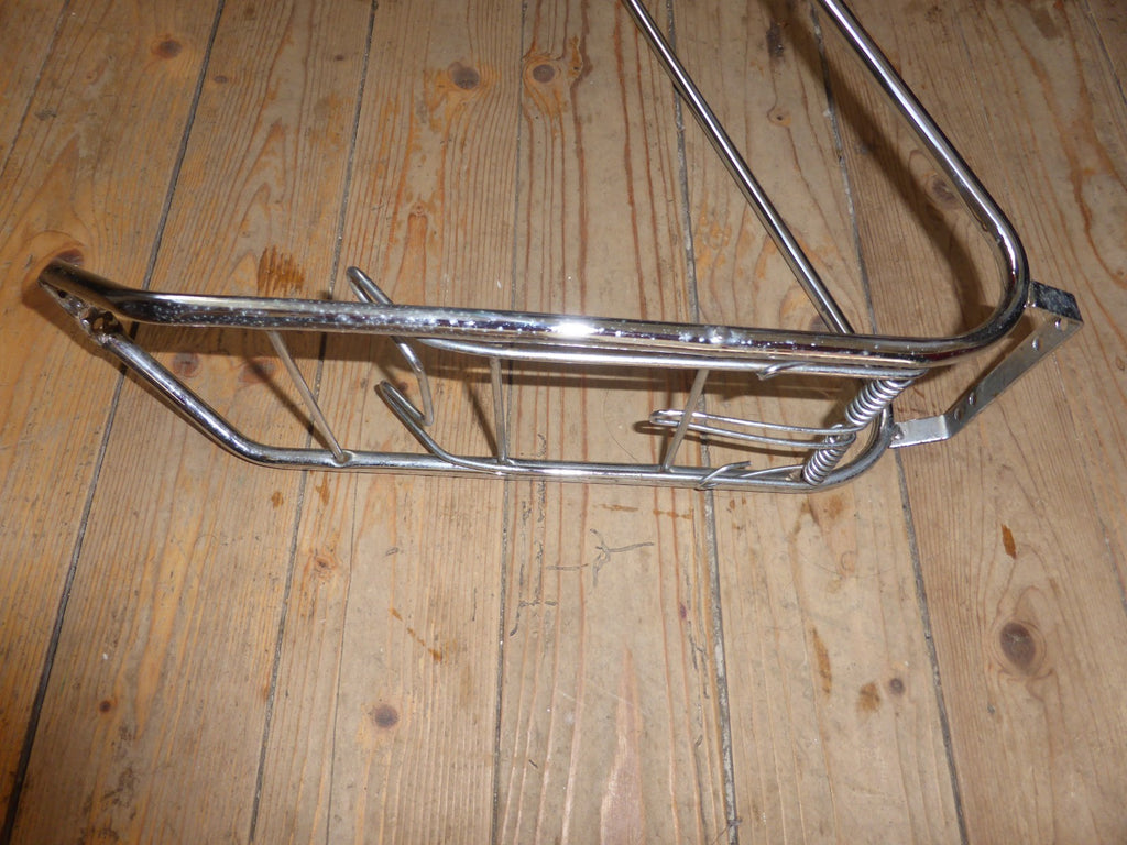 ✨NOS porte bagage arrière  a clapet acier velo Peugeot gitane roue 700 vintage ✨