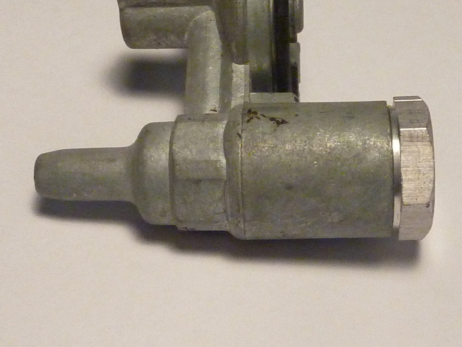 ✨ NOS Couvercle Haut de Cuve Gurtner – Peugeot / Motobécane – Vintage ✨