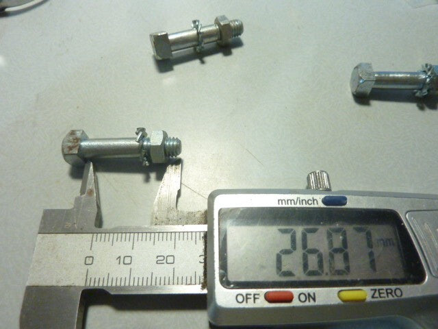 3 boulons  ecrou fixation couronne carré 6x27 mm Peugeot  motobecane motoconfort