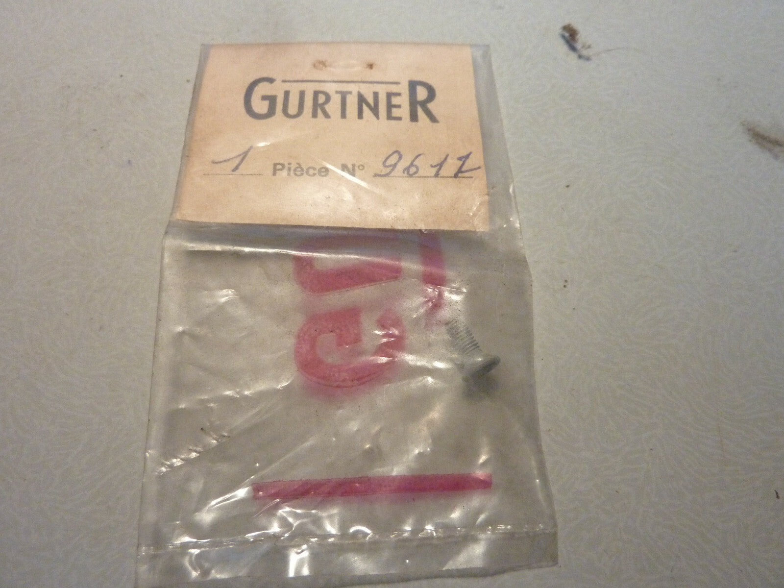 N.O.S 1 Vis de bouchon  carburateur 9617 GURTNER D10G D12G Peugeot