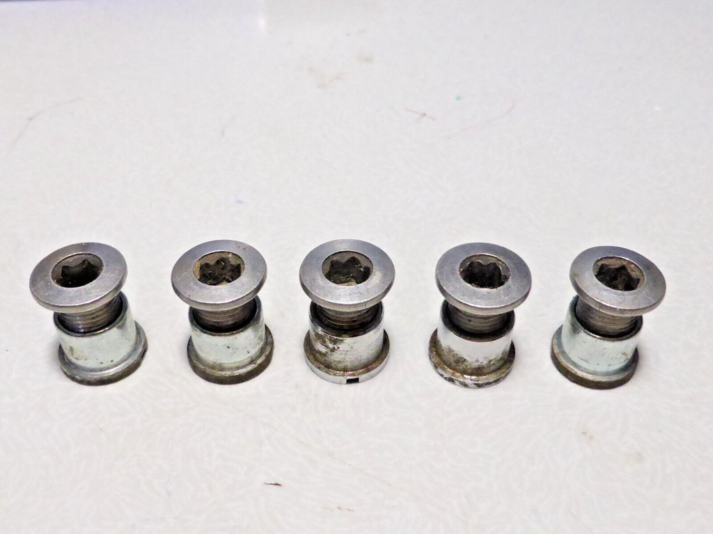 lot de 5 Vis  vélo pédalier  motobecane peugeot vintage