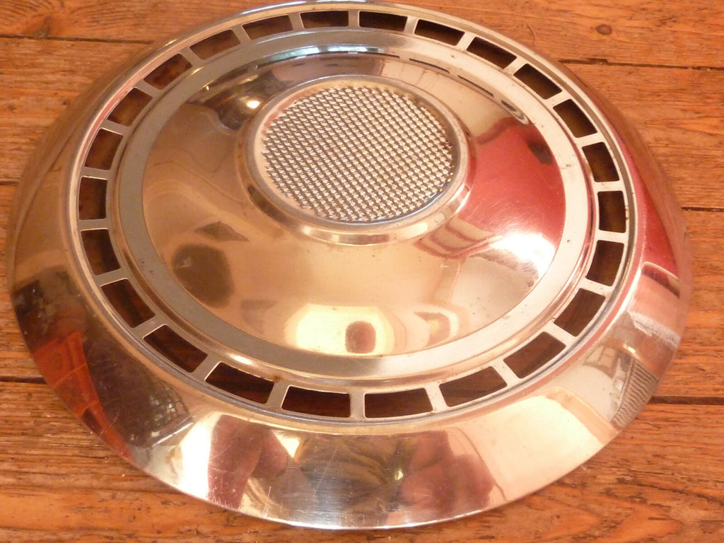 1 anciens vintage ENJOLIVEUR DE ROUE chromé 275 mm