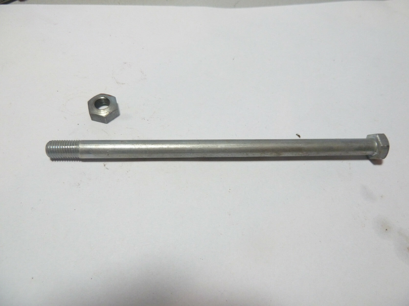 Ancien AXE DE MOTEUR MOTOBECANE 143 mm 137 mm Vintage