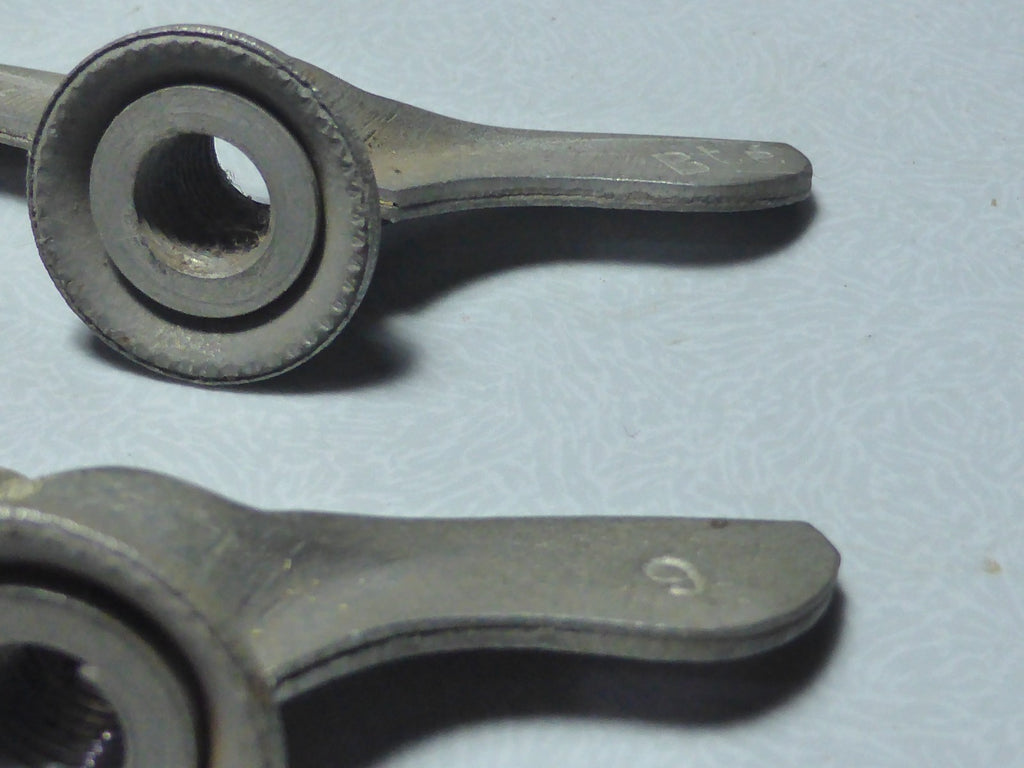 ✨NOS Neu 2 Écrous Papillon Vélo Ancien  Huret Wing Nuts 9 mm Vintage✨