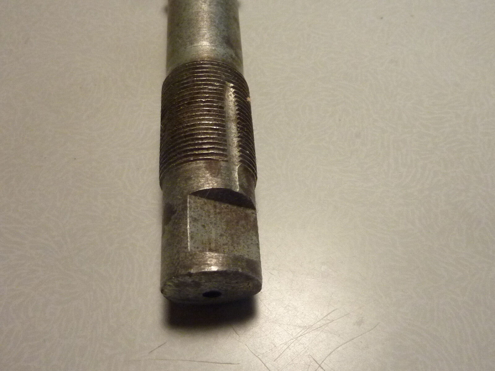 Axe pédalier à clavettes 115 mm acier boitier pédalier vintage ancien stock
