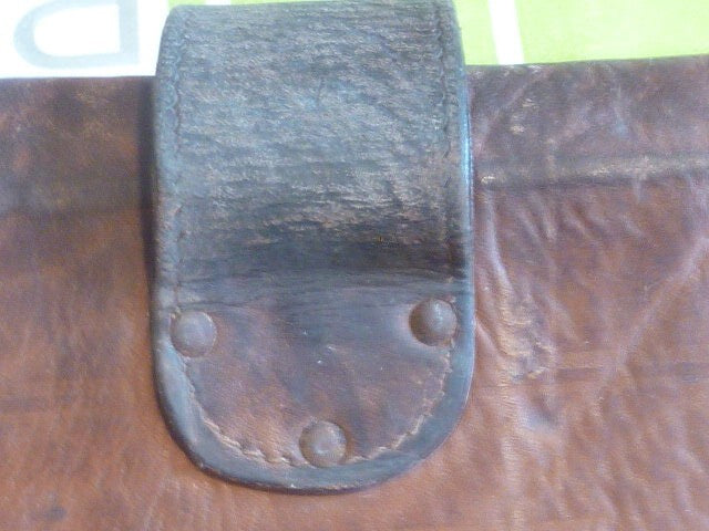 Vintage, forme original Ancien Cartable, Sacoche en cuir épais marron