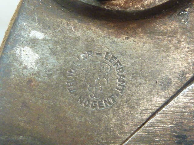 Ancienne cisaille à zinc, n° 30, l'Universelle, Thuillier, outil, objet métier