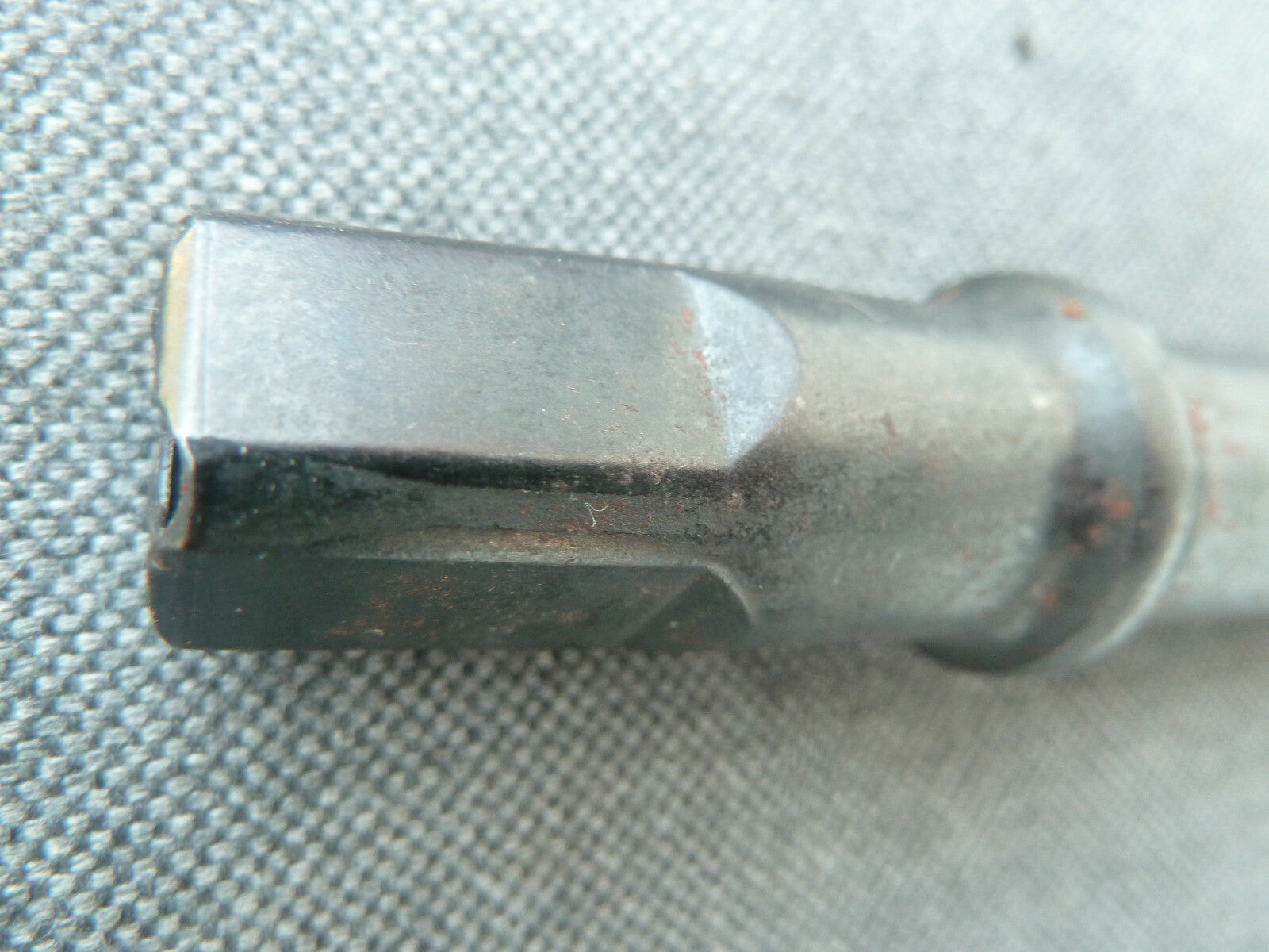 ancien vintage AXE PEDALIER  CHIN HOUR Boron bottom bracket axle 123 mm eroica