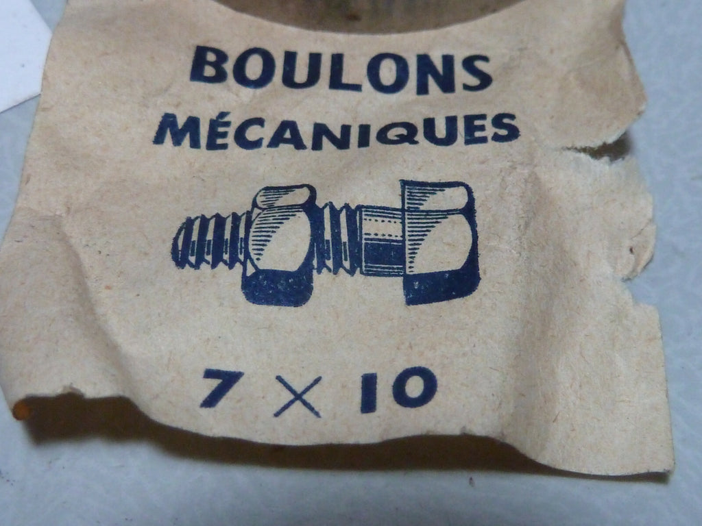 NOS 4 Vis M7 10 mm longueur total 15 mm avec écrou  Vis et écrou