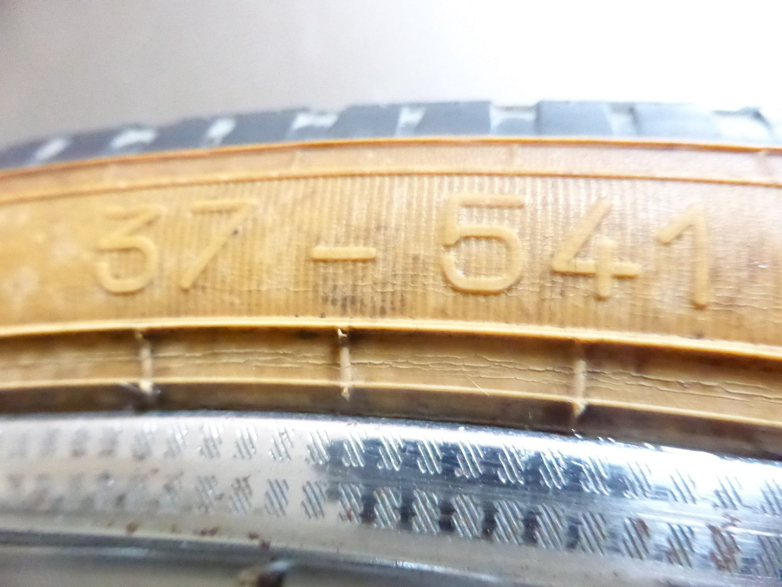 jante Roue 24" 600A Confort Michelin VELO vintage  chrome Made France 37-541