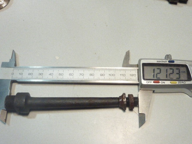 vintage 1 Axe pédale gauche 121 mm neuf ancien stock  velo cyclo solex 14/125