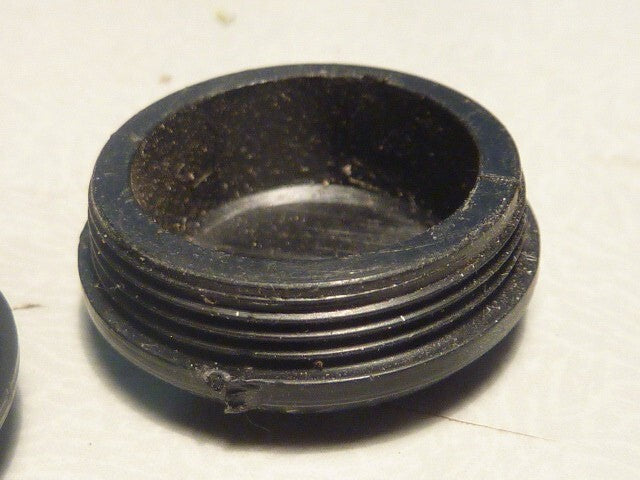 NOS 2  Bicycle Crankset  Dust Caps  Road Bike Parts cache poussière pédalier