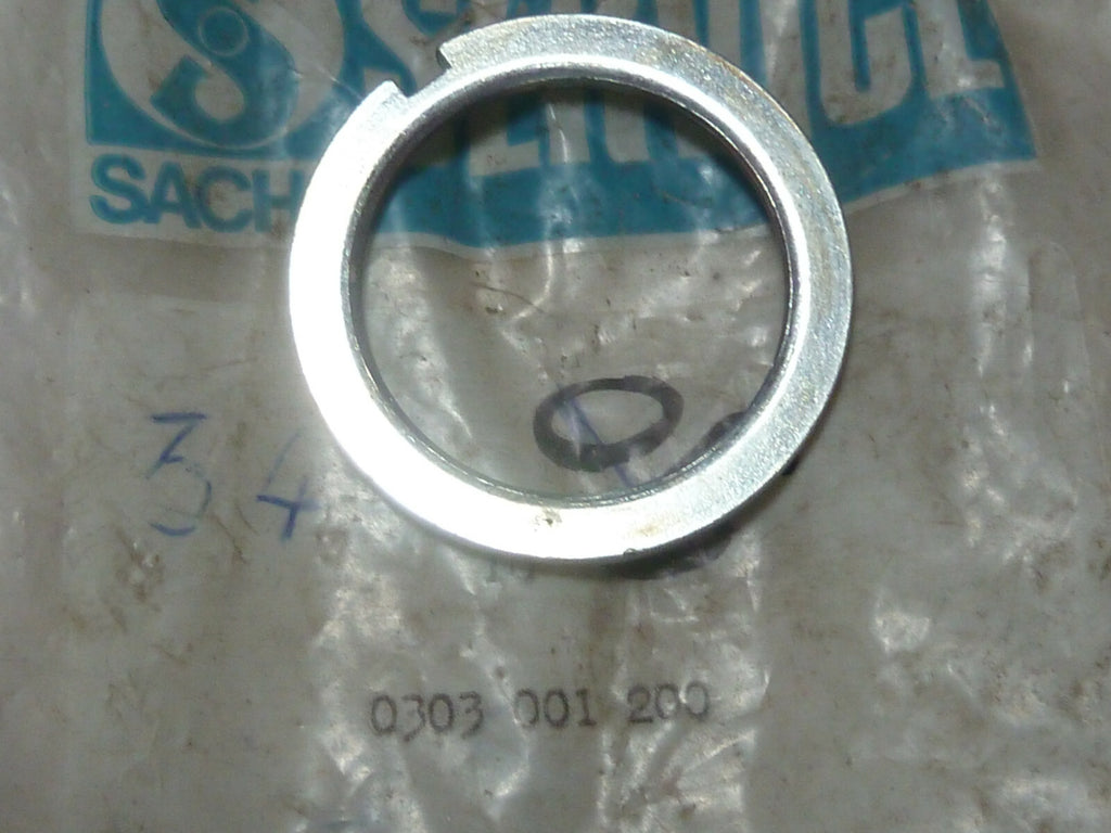 NOS 1 écrou  hubs moyeux vélo  rétropédalage . 0303 001 200 sachs torpedo