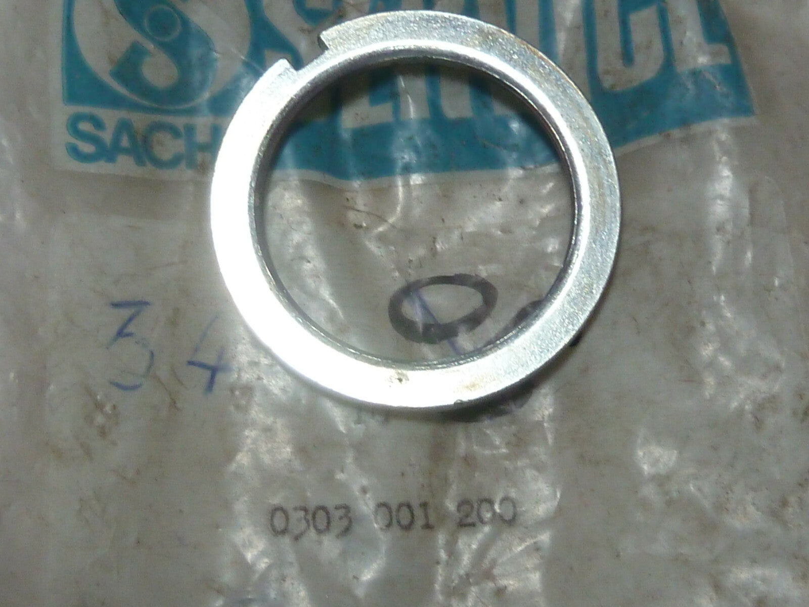 NOS 1 écrou  hubs moyeux vélo  rétropédalage . 0303 001 200 sachs torpedo