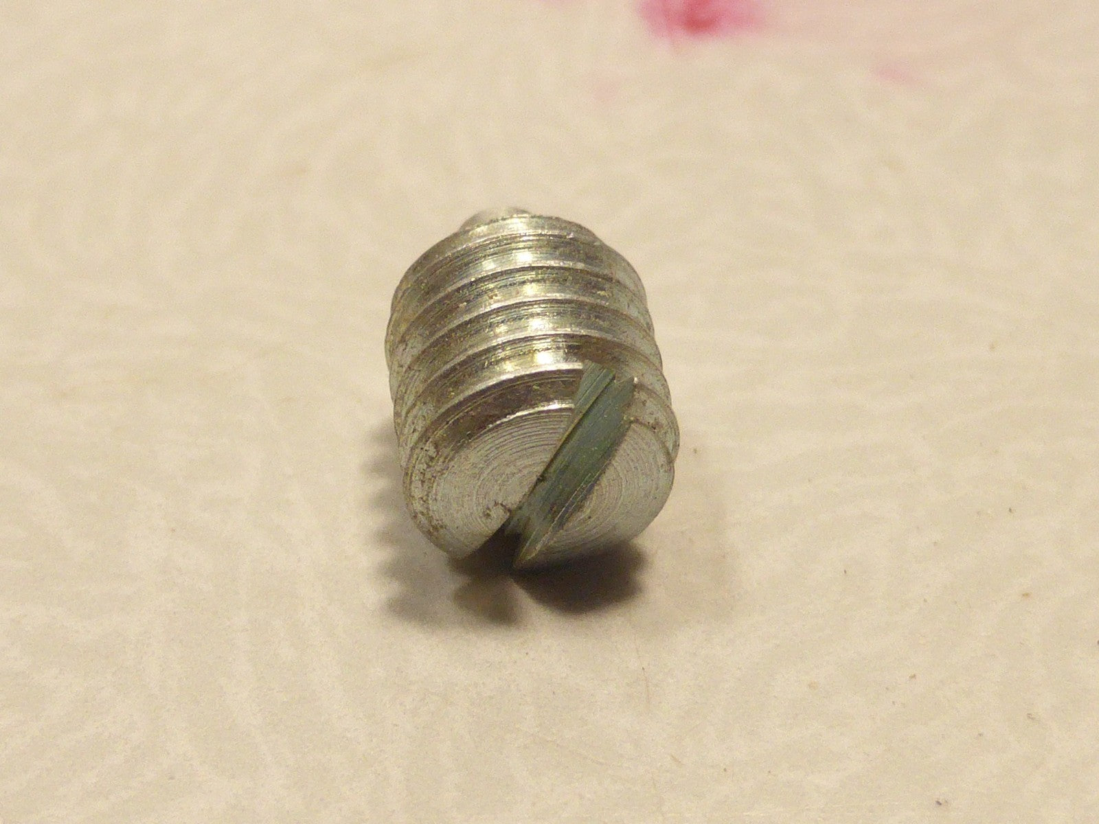 1 ancienne vis capot poignée vintage motobecane peugeot .....