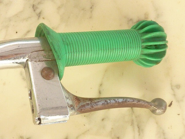 petit guidon tricycle trottinette vélo enfant ancien