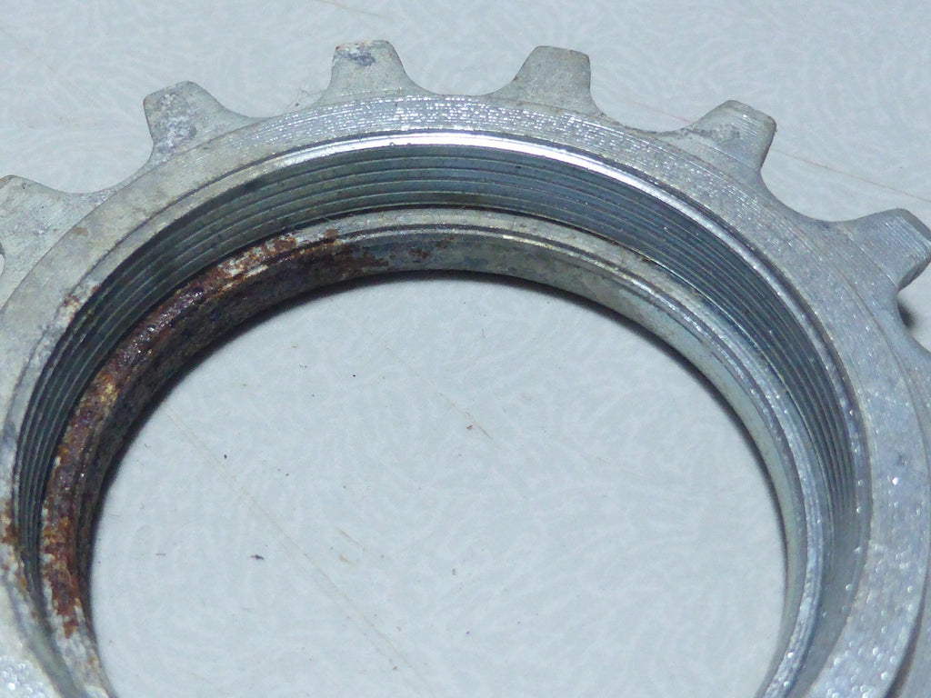 NOS ancien vintage pignon cogs MC 15/16 dents maillard