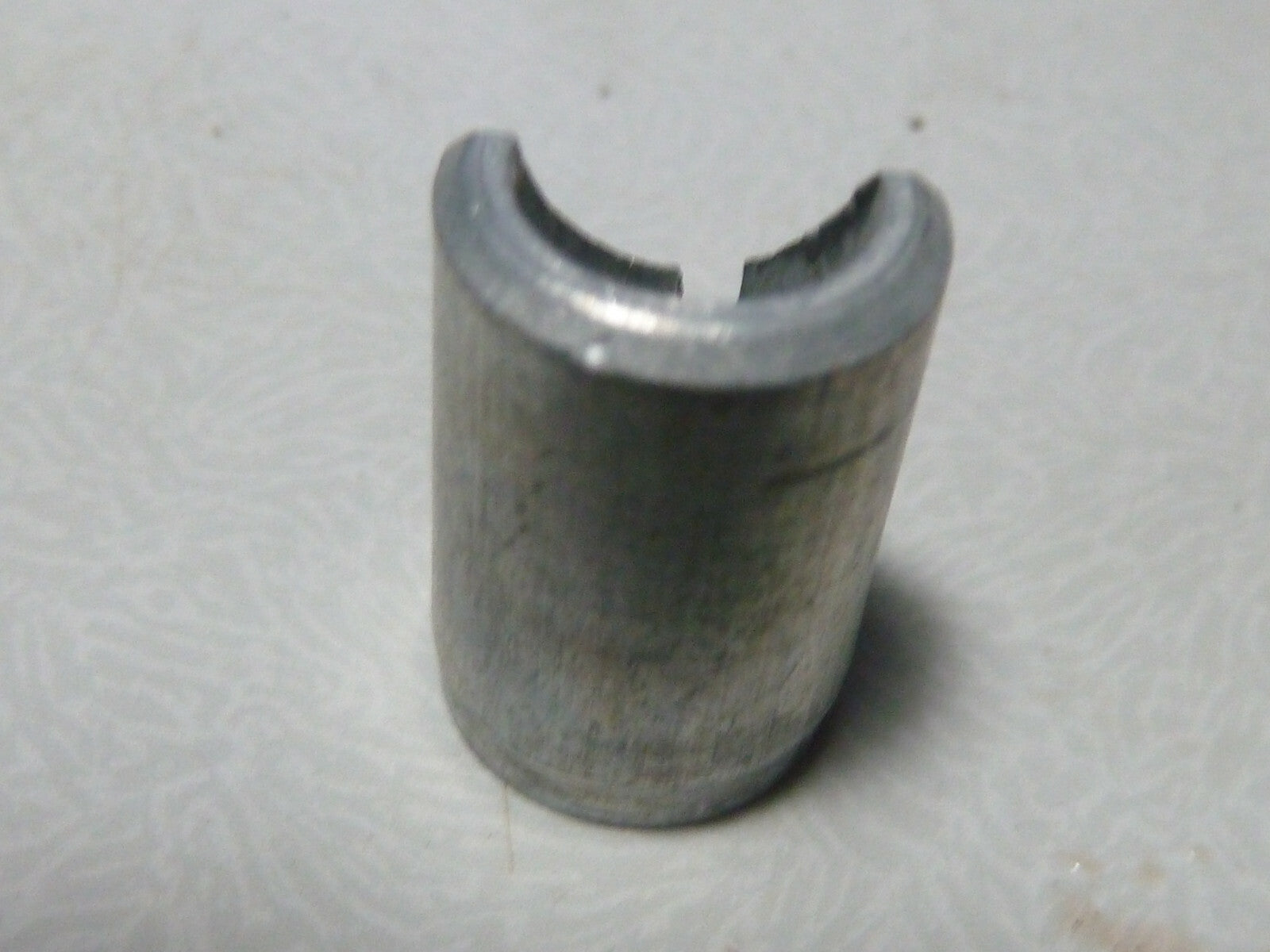 N.O.S 1 boisseau  carburateur 8424/2 GURTNER MOTOBECANE 21x14 mm