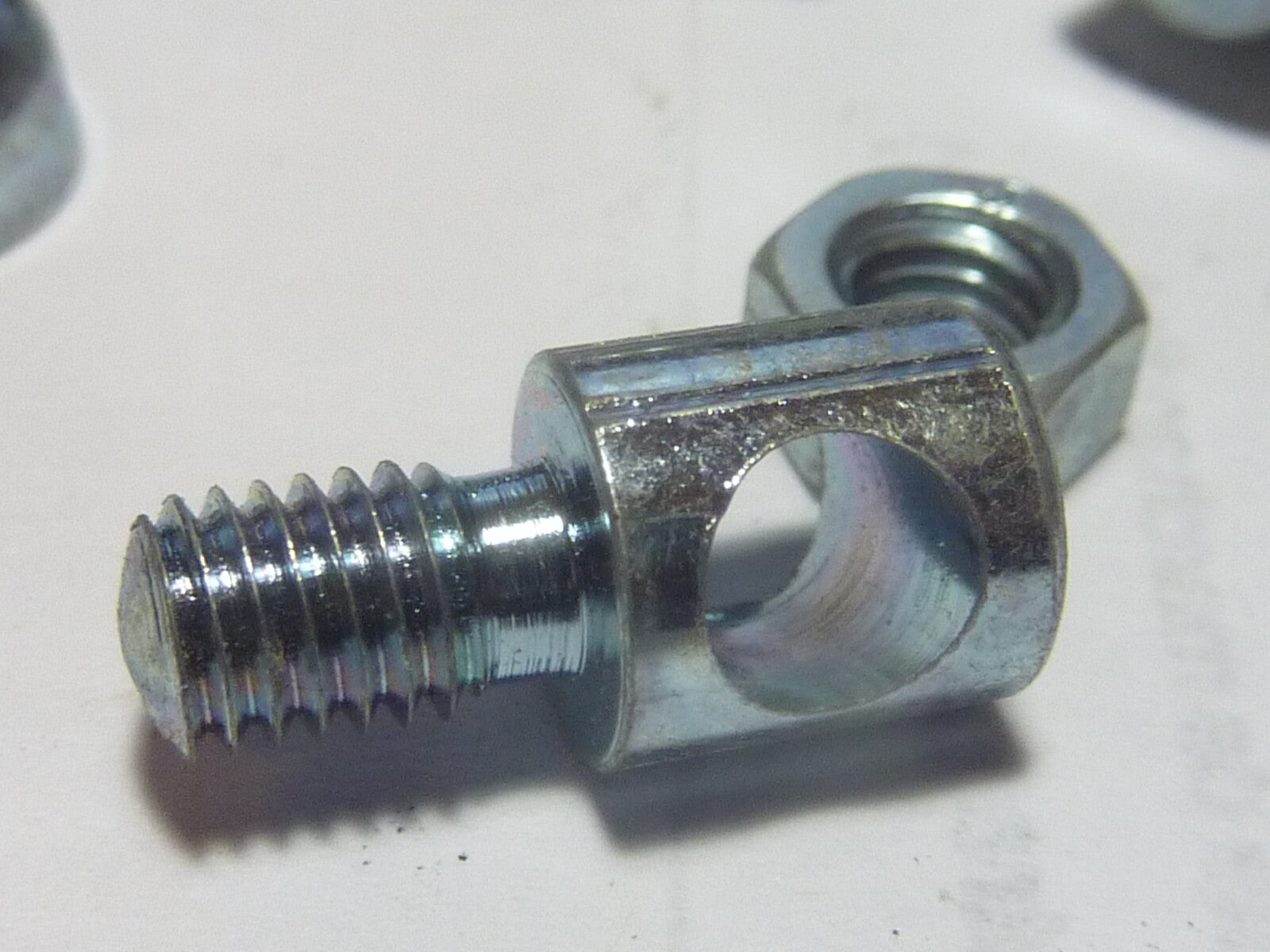 8 anciennes SERRE TRINGLE  L 17,4 X 8 X D 5mm POUR TRINGLE DE 5mm VINTAGE ALGI