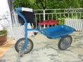 Tricycle ancien vintage joli pour déco.