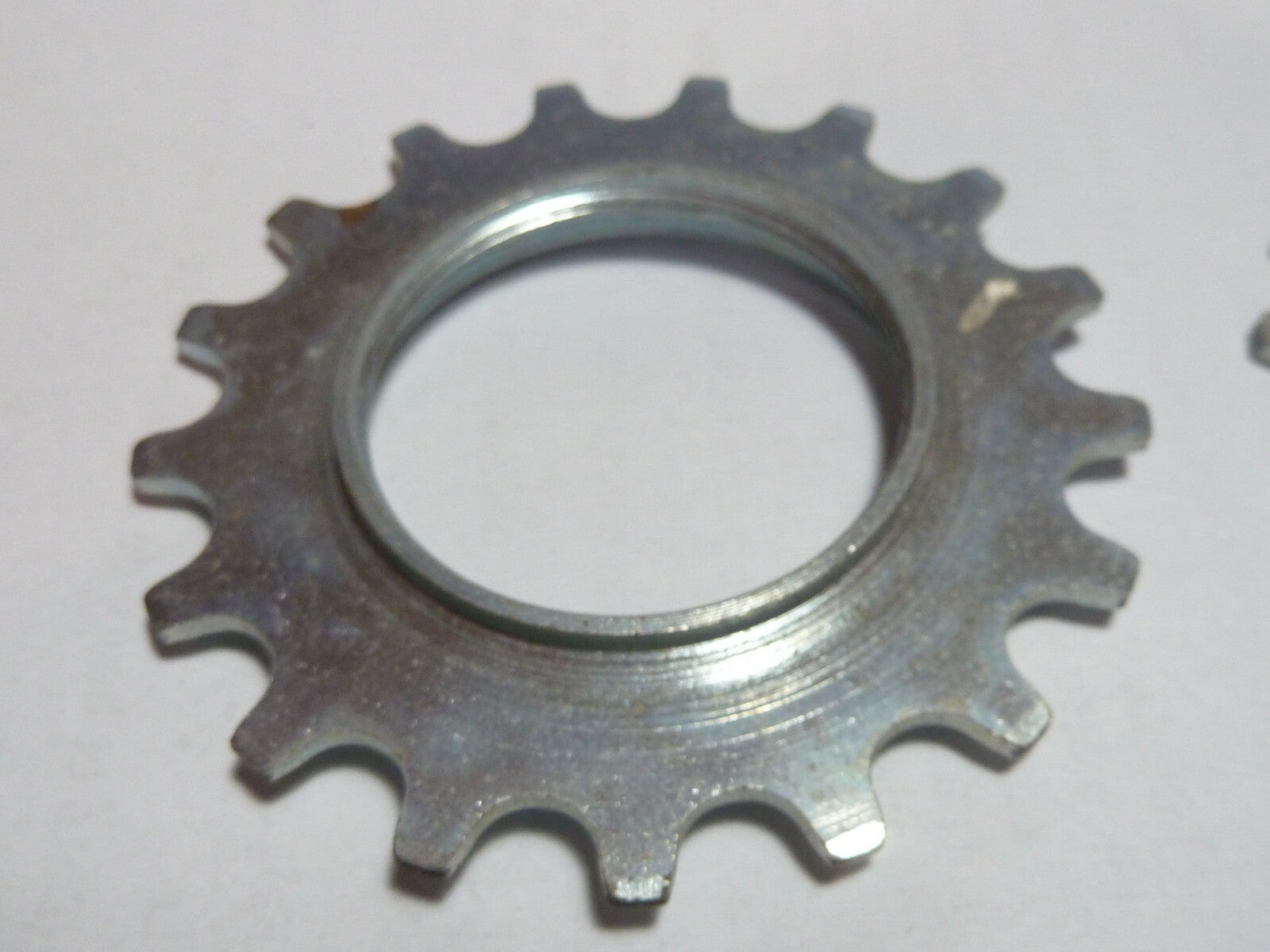 NOS ancien vintage pignon cogs 16/17 dents maillard