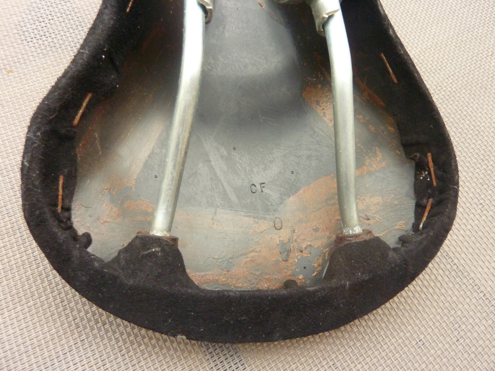 NOS SELLE Perache CF rembourée velours VELO  VINTAGE SPORT selle Saddle