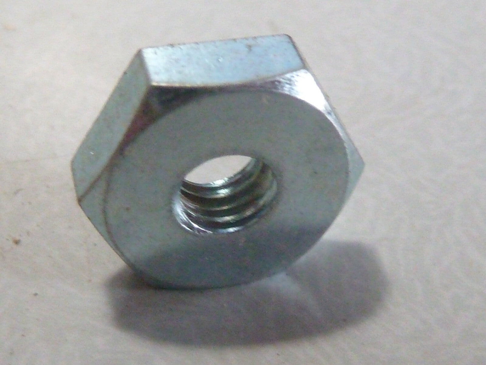 NOS vintage ancien axe écrou moteur solex  ancien stock