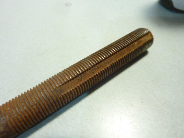 NOS Axe de roue  nu 11x100 145 mm diamètre 11 mm longueur 145 mm rainuré