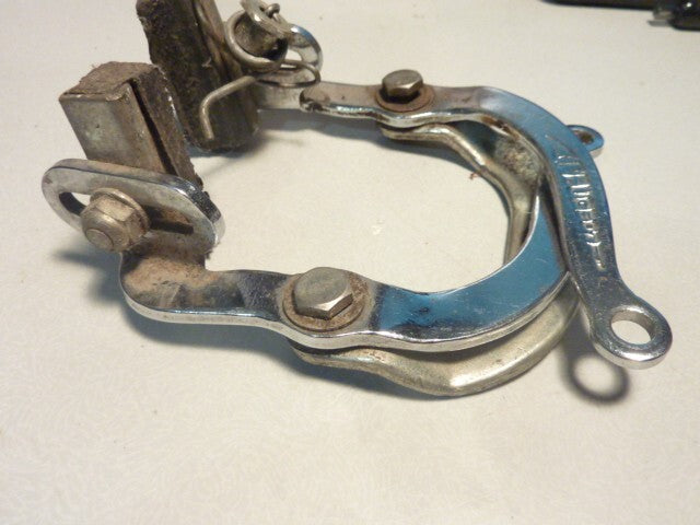 ETRIER DE FREINS ANCIENS VELO Peugeot VINTAGE BRAKE old bike
