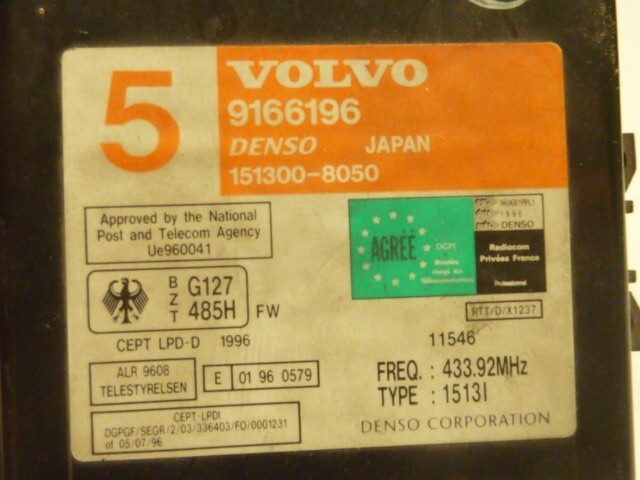 Calculateur  Volvo 9166196 151300-8050 Denso