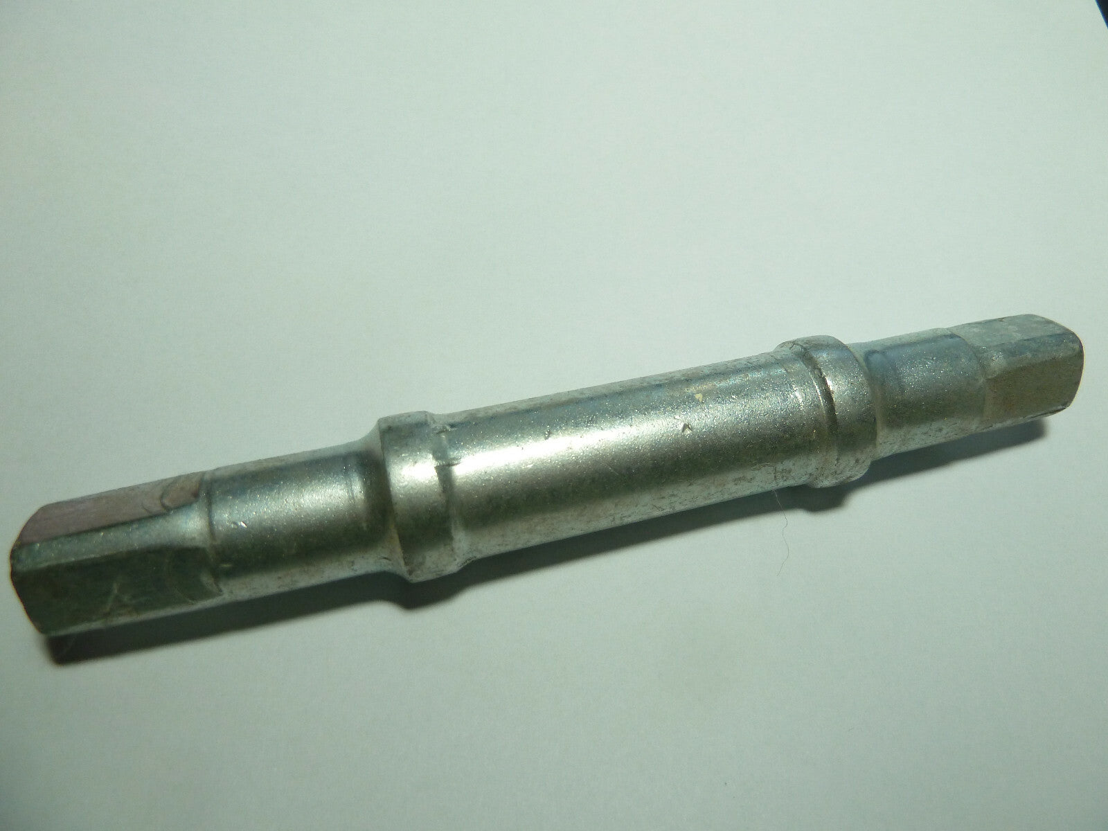 NOS Axe pédalier 139 mm acier boitier pédalier vintage ancien stock ...