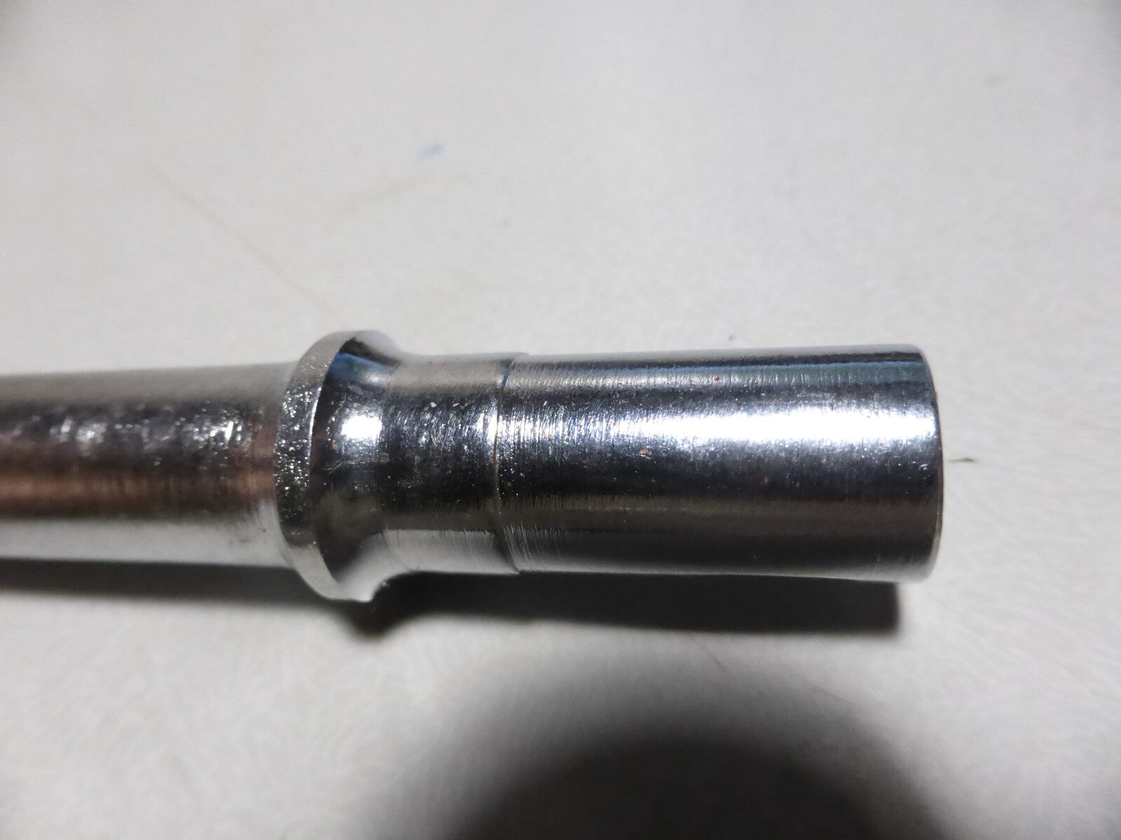 Nos axe clavette pédalier REWAX 130 mm  pédalier Bottom bracket  not stronglight