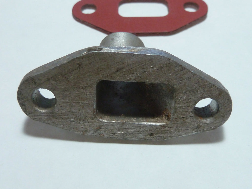 pipe Motobécane moteur AV7 ancien neuf ancien stock AV 7 avec joint