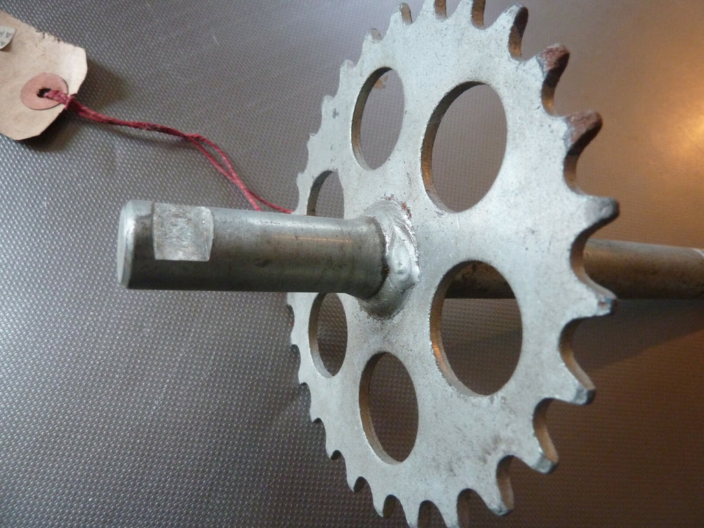 axe PEDALIER ANCIEN 27 Zähne  Tretach  Treta27 DENTS moped altes Puch ? CIAO ?