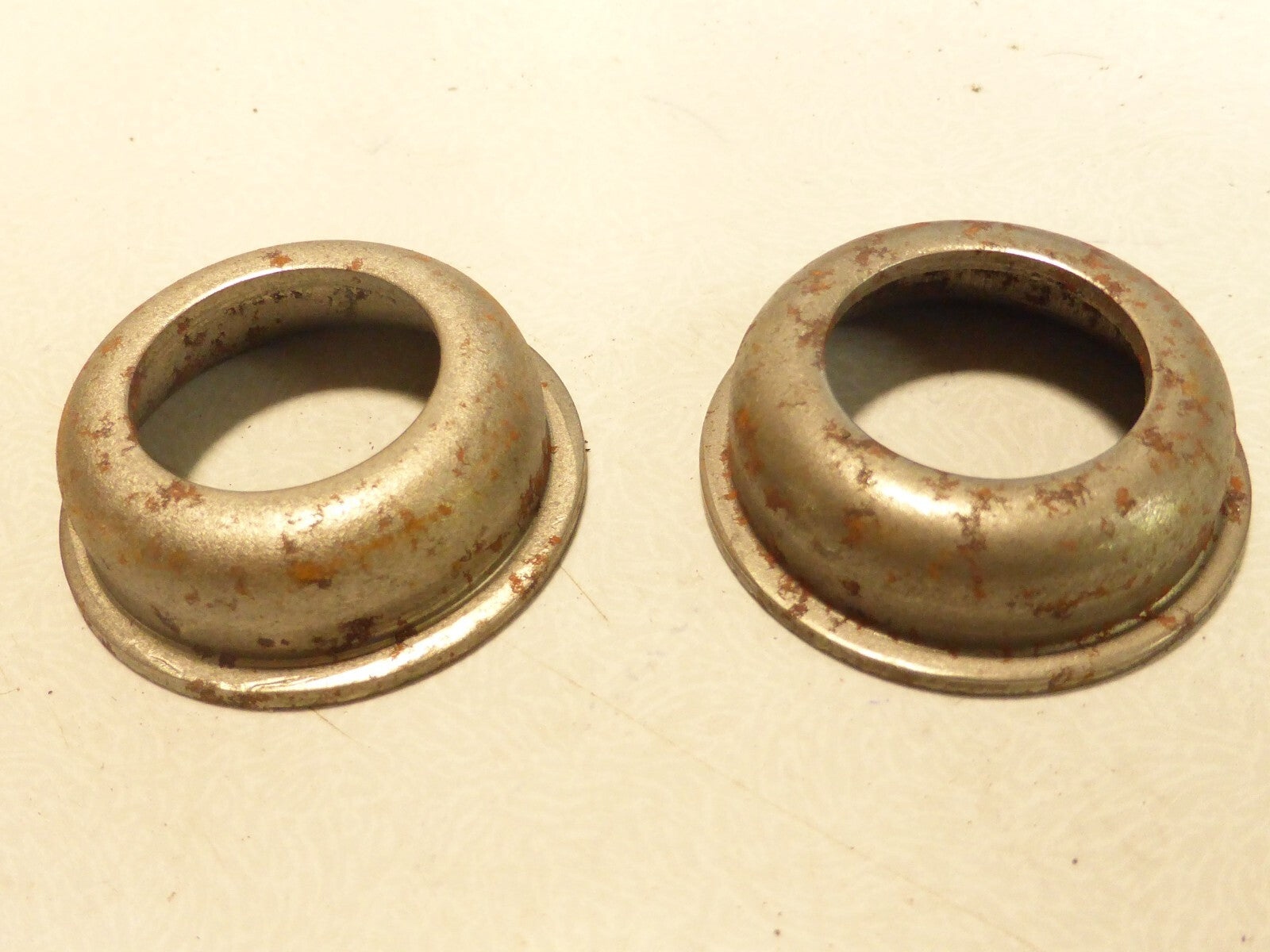 moyeu 2 Cuvettes de pédalier acier ø 35 mm - NOS - Oldschool, Vintage coupelles