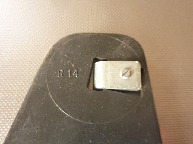 1 bavette Renault ancien stock R14
