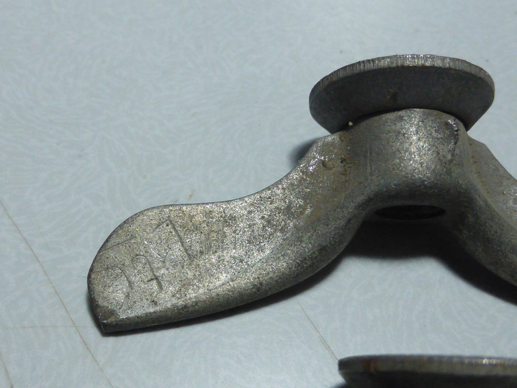 ✨NOS Neu 2 Écrous Papillon Vélo Ancien  Huret Wing Nuts 9 mm Vintage✨