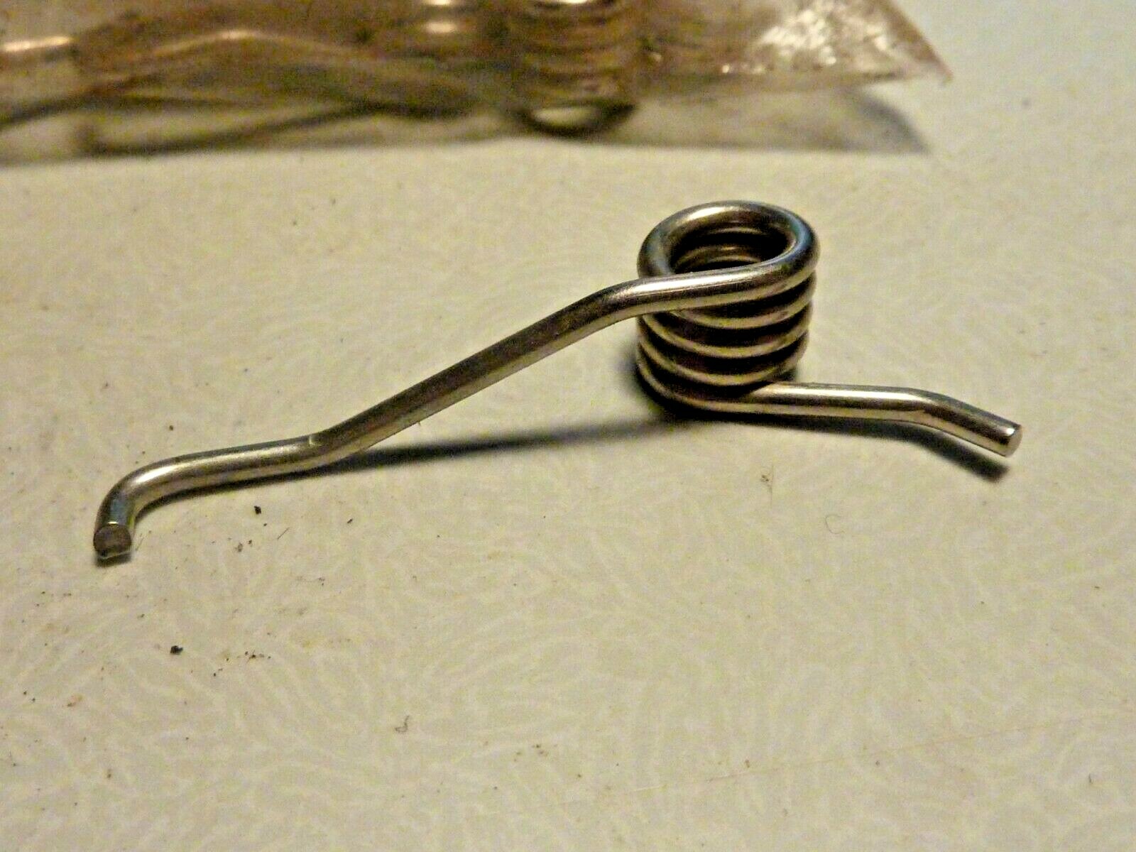1 huret 2271 ressort spring  ancien vintage NOS  dérailleur jubilee
