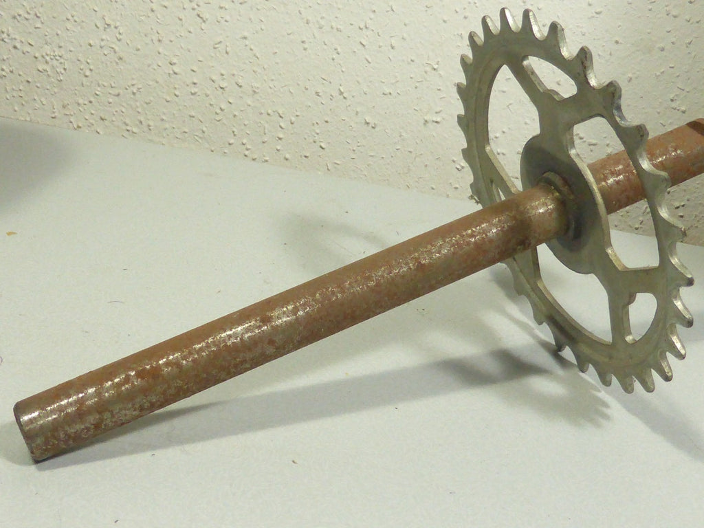 NOS Axe pédalier 28 dents 216 mm Motobécane neuf ancien stock Ø 16 mm