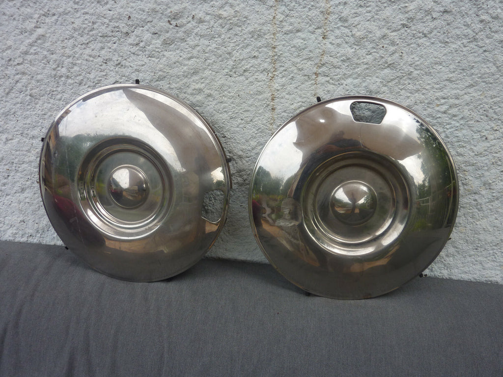 2 anciens vintage ENJOLIVEUR DE ROUE chromé  360mm