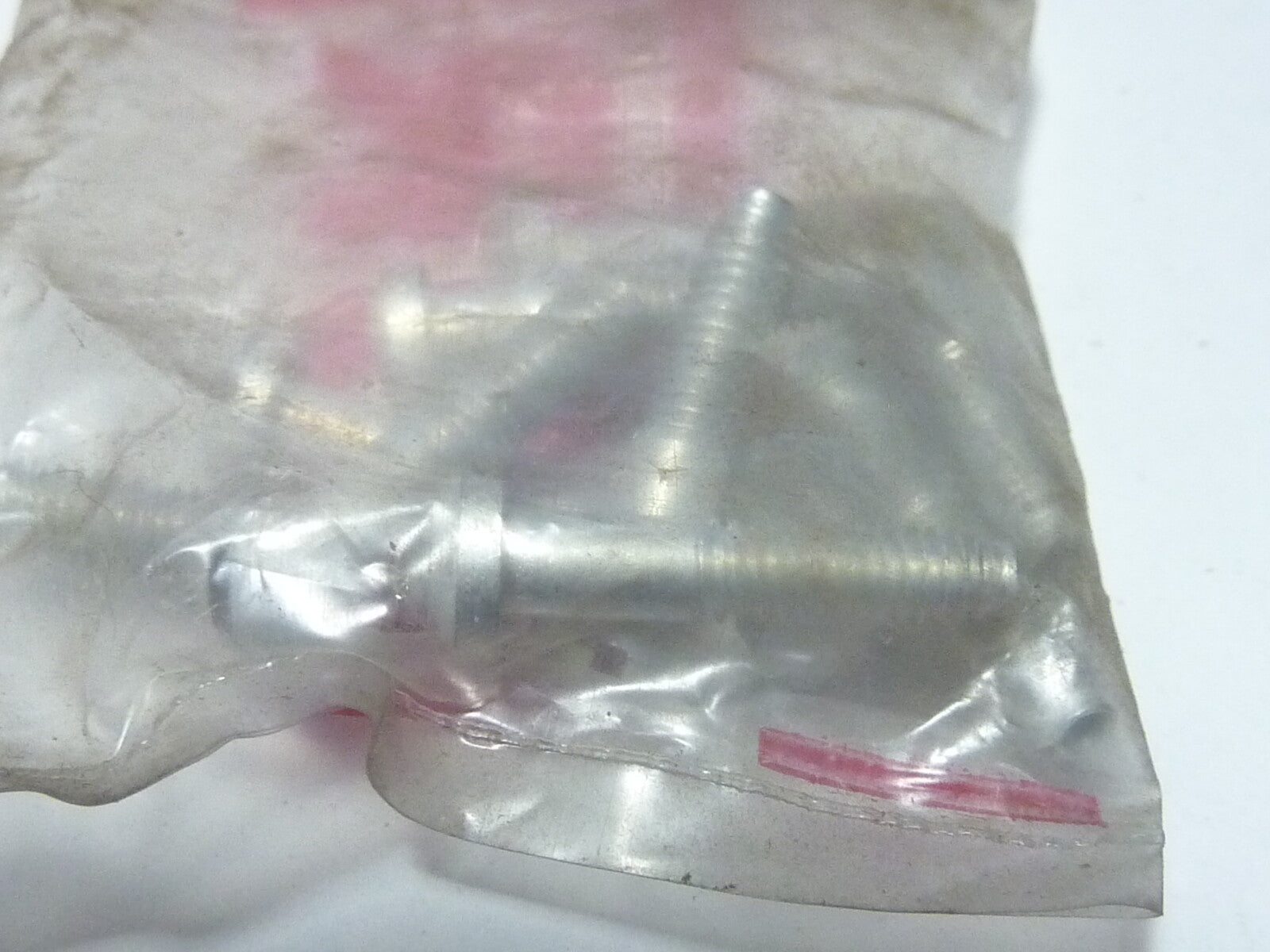 ✨ NOS – Vis Gurtner 5479 – Motobécane / Peugeot / Bima – Ancien stock ✨