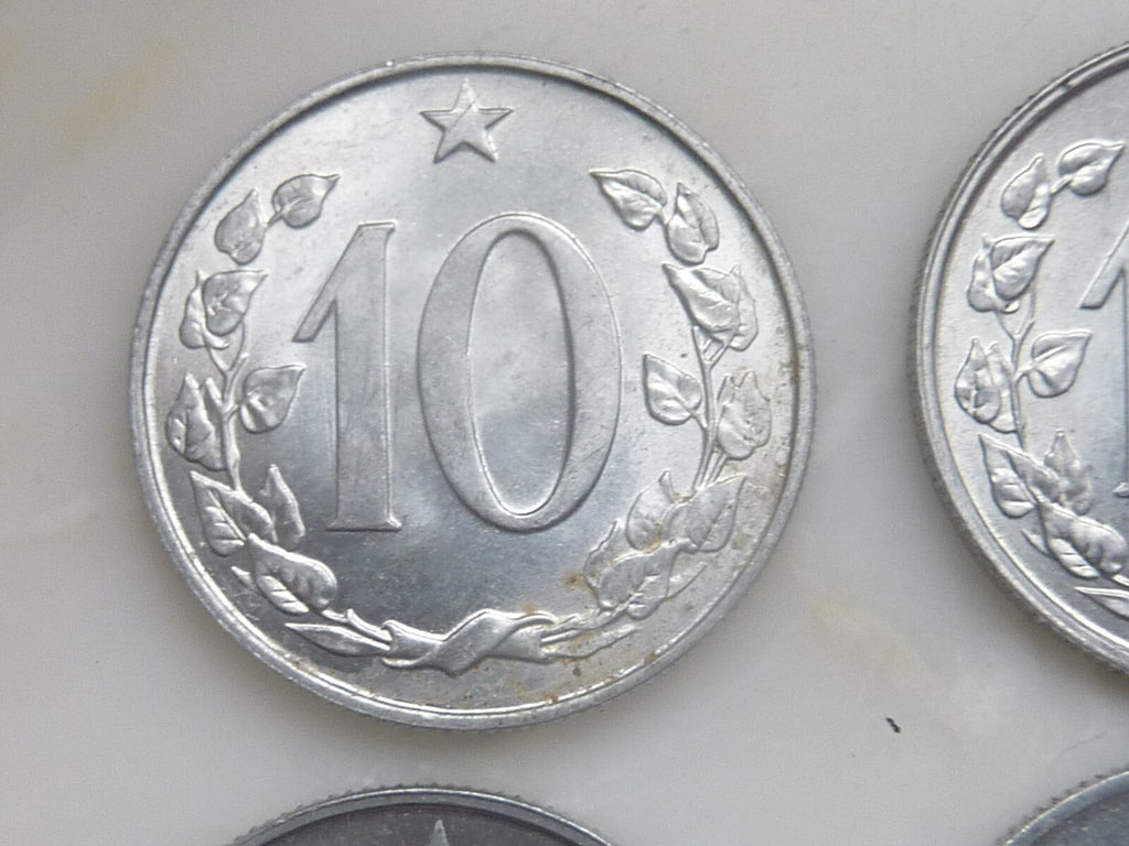 lot de 16 pièces de TCHECOSLOVAQUIE  10 haleru 1967
