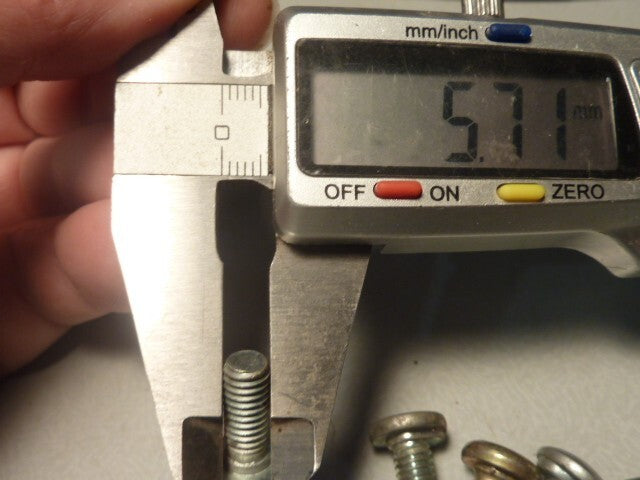 tète ronde méplat 6 vis bolt screw acier  vintage